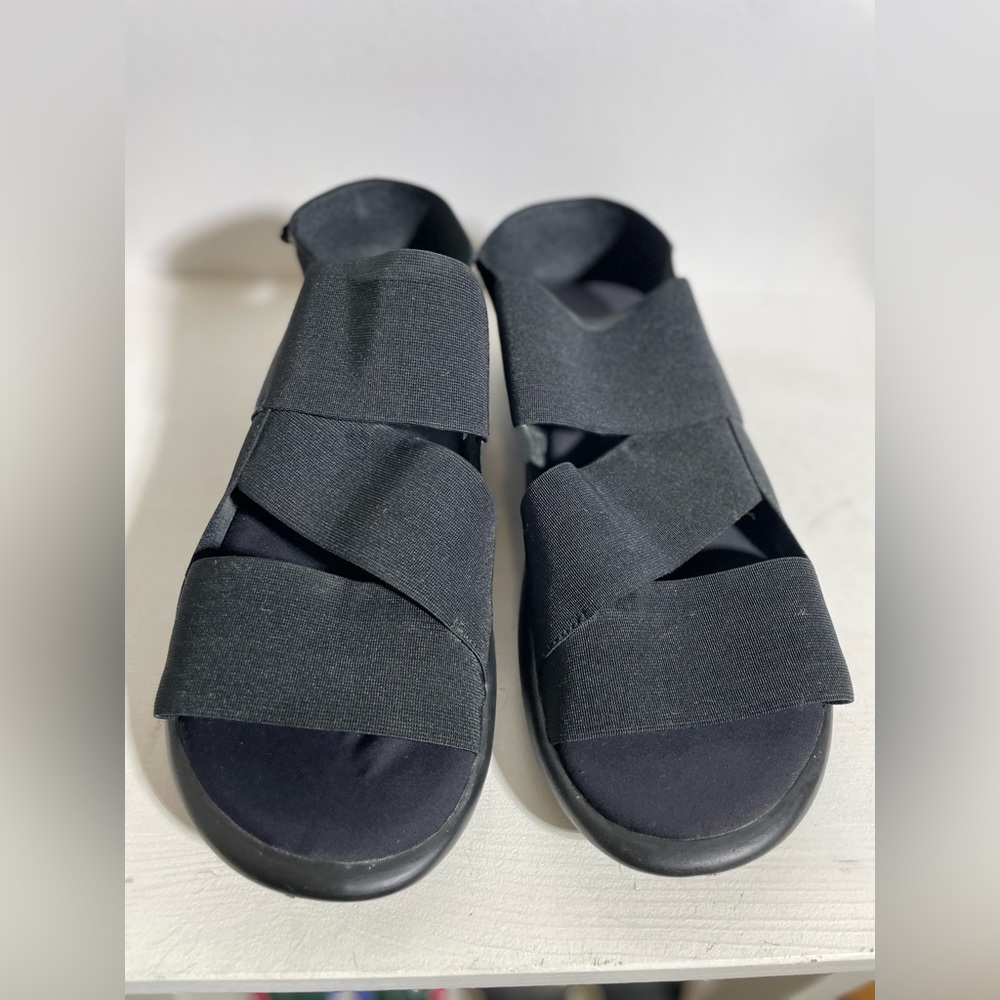 ADIDAS Y-3 Qasa YOHJI YAMAMOTO collab Men’s Sandal SIZE 9 runs big